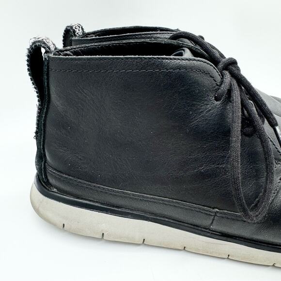 UGG Men\'s Freamon Grain Leather Desert Boots Black Size 9.5 Office Preppy Casual